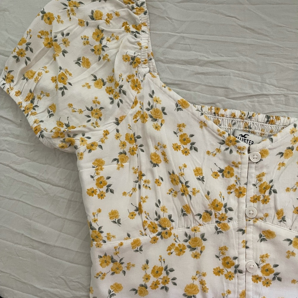 blouse - Picture 2 of 5